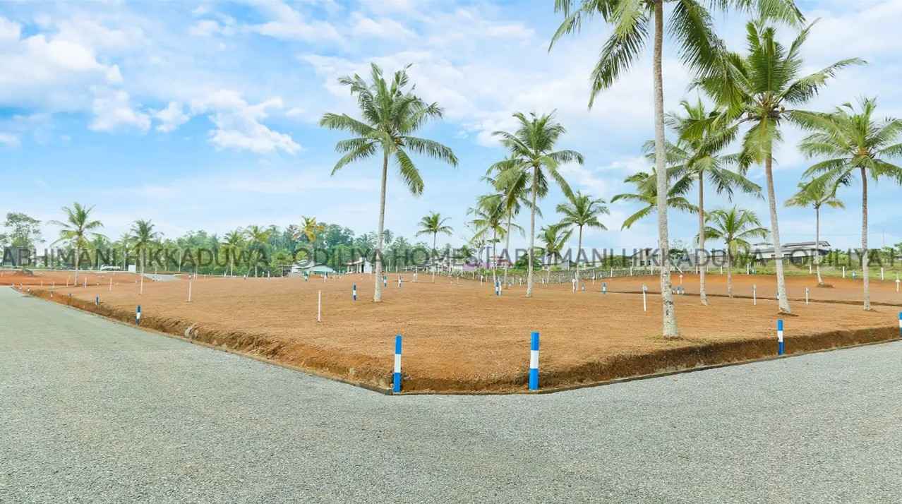 Thumbnail 2: Hikkaduwa - Abhimani
